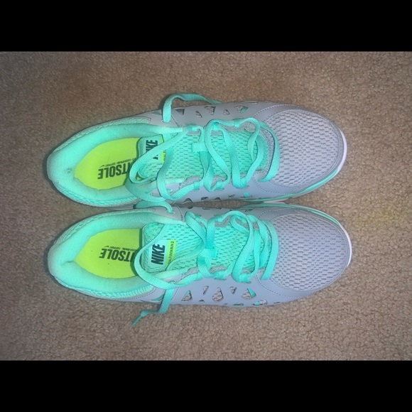 Nike Shoes - Nike Dual Fushion Running Shoes Nike Shoes - Nike Dual Fushion Running Shoes